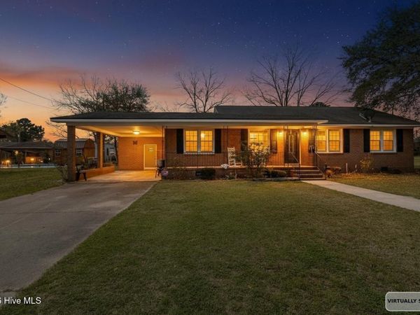 612 E Main Street, Mount Olive, NC 28365