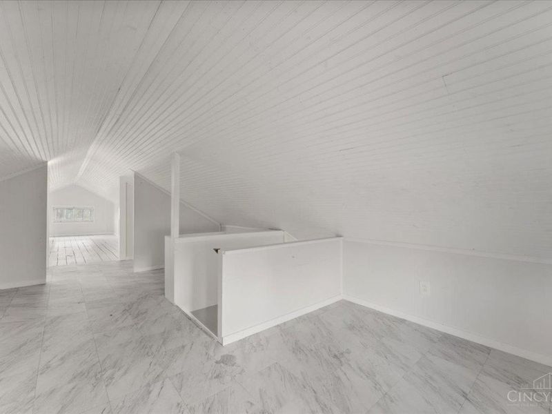 221 Crescent Avenue, Cincinnati, OH 45215 Photo 24