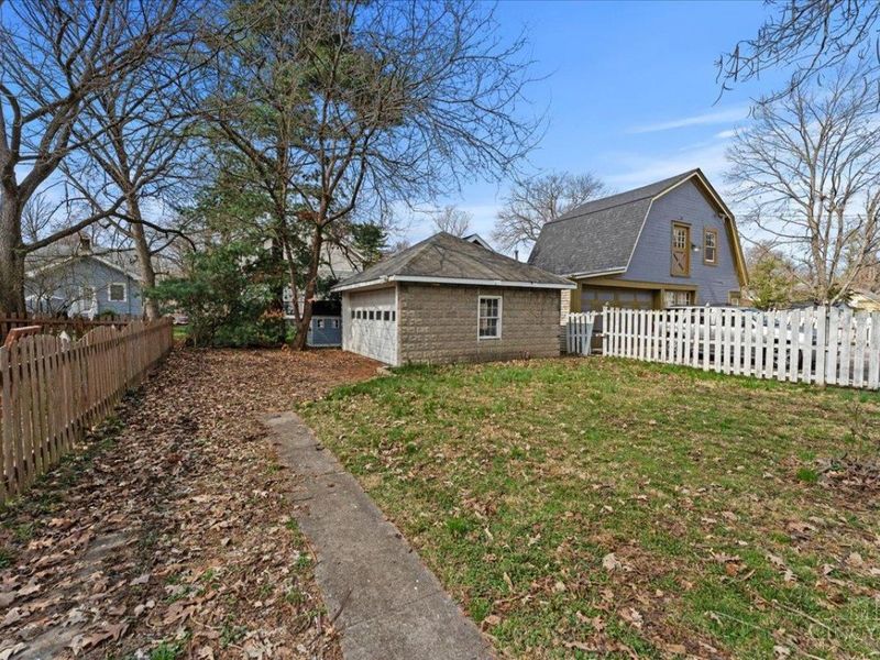 221 Crescent Avenue, Cincinnati, OH 45215 Photo 26