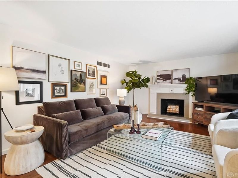 7296 Glenn Moor Drive, West Chester, OH 45069 Photo 10