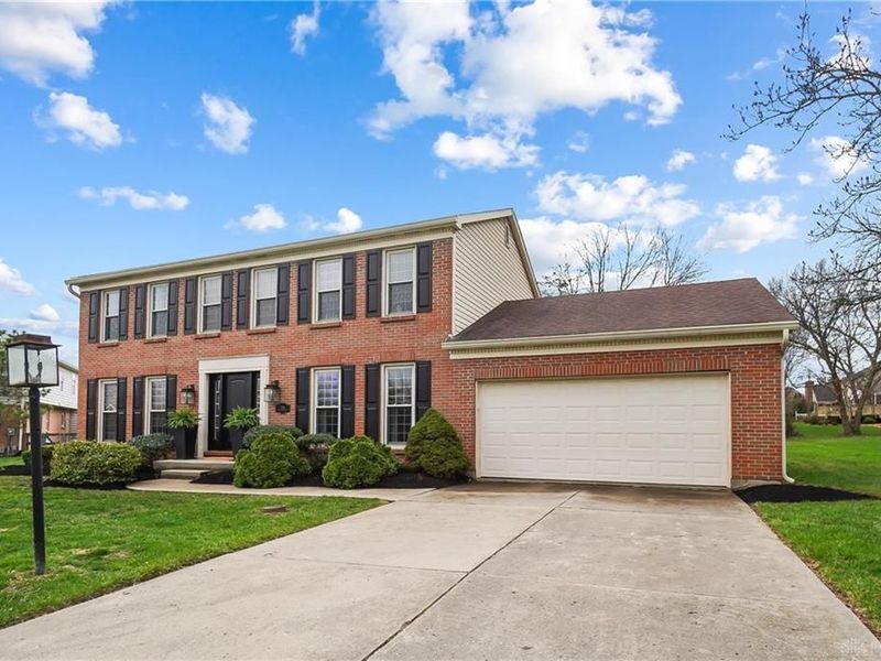 7296 Glenn Moor Drive, West Chester, OH 45069 Photo 2