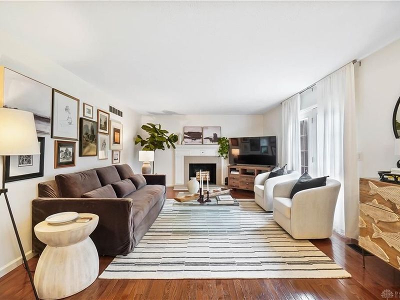 7296 Glenn Moor Drive, West Chester, OH 45069 Photo 9