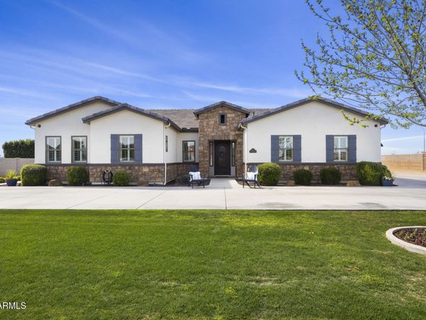 3020 S DIAMOND Drive, Chandler, AZ 85286