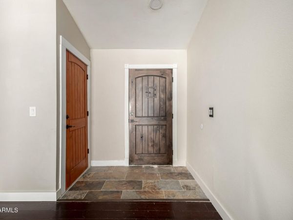 9237 W CHOLLA Street, Peoria, AZ 85345