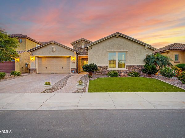 5030 S SETON Avenue, Gilbert, AZ 85298