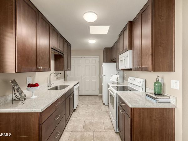 17015 N PINION Lane, Sun City, AZ 85373