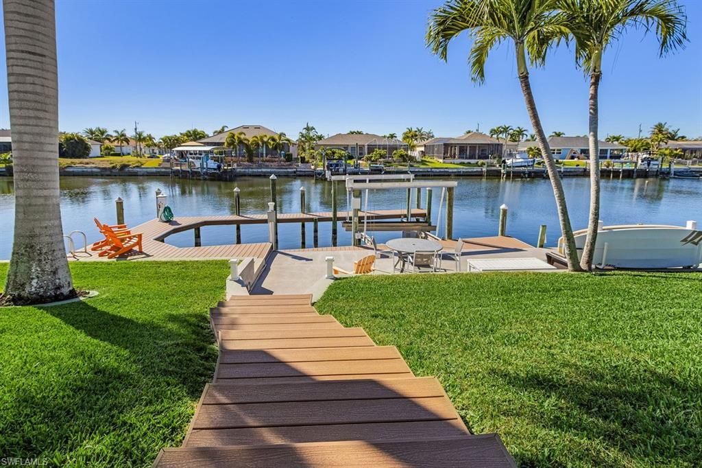 2610 SW 37th Ter, Cape Coral, FL 33914 Photo