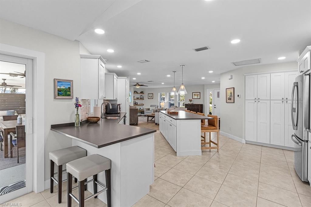 2610 SW 37th Ter, Cape Coral, FL 33914 Photo
