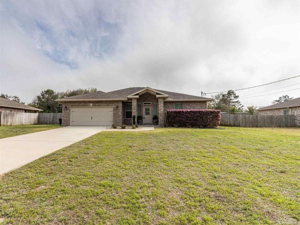 8283 Calle Mio, Navarre, FL 32566