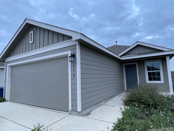 418 Ambush Ridge Dr, San Antonio, TX 78220