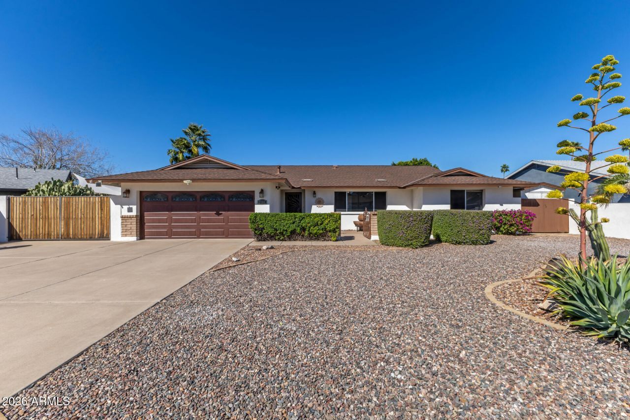 3504 E De Poe Lane, Phoenix, AZ 85028 Main Photo