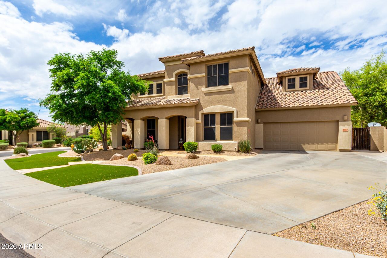 8374 W Rosewood Lane, Peoria, AZ 85383 Main Photo
