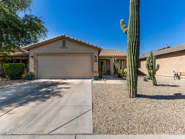 30402 N Sunray Drive, San Tan Valley, AZ 85143