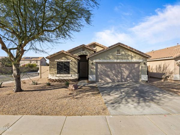 45602 W TULIP Lane, Maricopa, AZ 85139