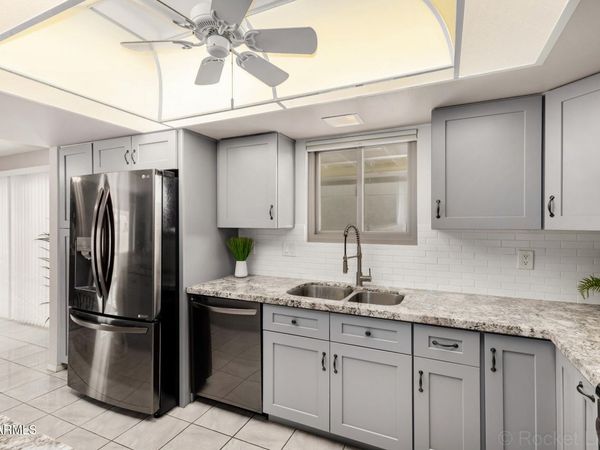 26629 S NEW TOWN Drive, Sun Lakes, AZ 85248