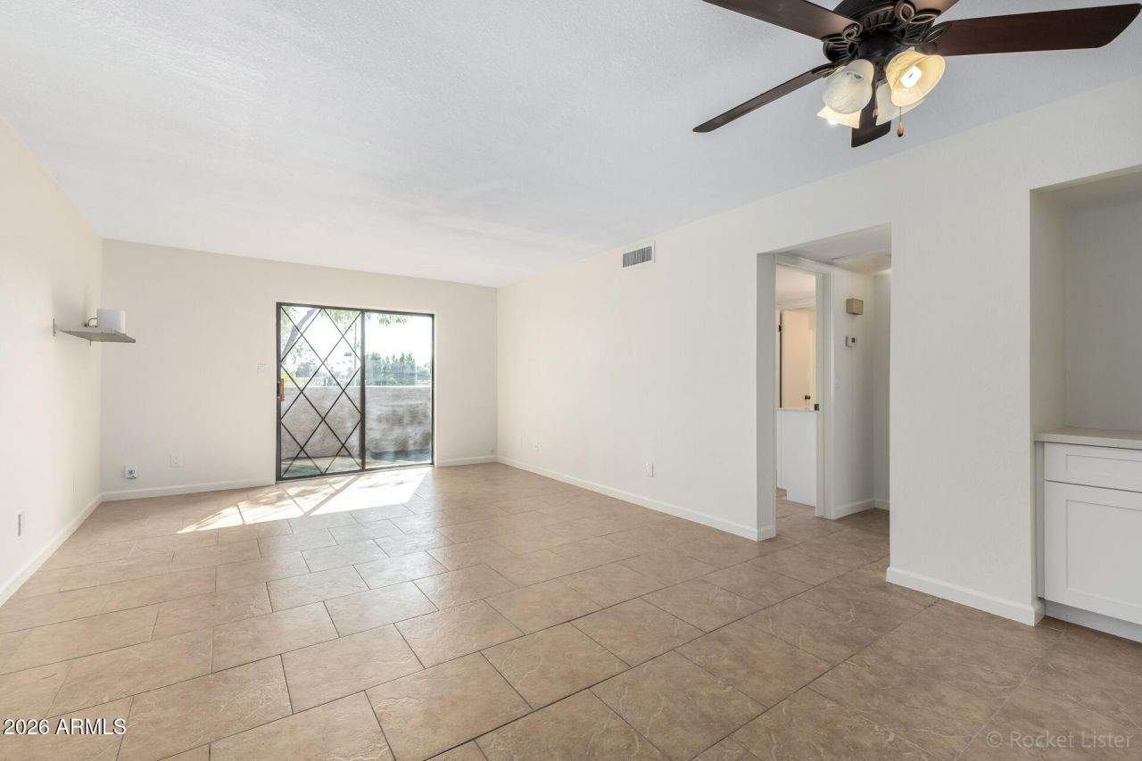 1920 W Lindner Avenue, Unit 207, Mesa, AZ 85202 Main Photo