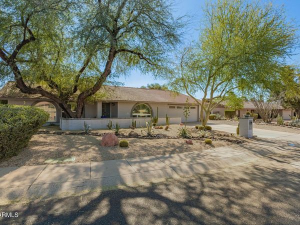 417 E BECK Lane, Phoenix, AZ 85022