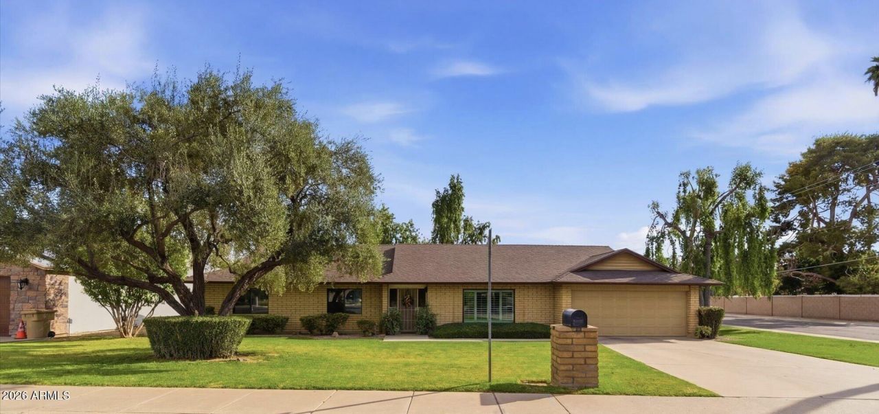 221 W Butler Drive, Phoenix, AZ 85021 Main Photo