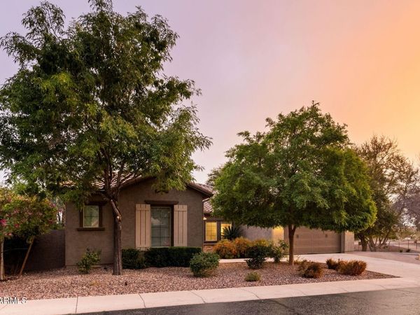 2445 W WILDHORSE Drive, Chandler, AZ 85286