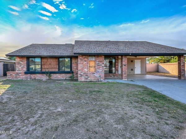1719 W YUKON Drive, Phoenix, AZ 85027