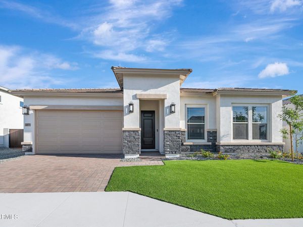 2871 E PICUAL Avenue, San Tan Valley, AZ 85140