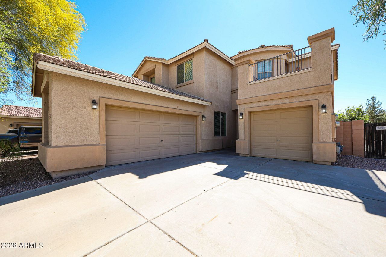 16577 W Saguaro Lane, Surprise, AZ 85388 Main Photo