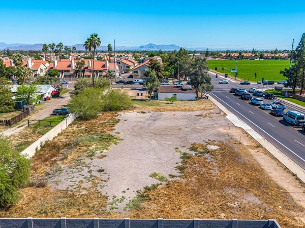 1106 N CENTER Street, Mesa, AZ 85201