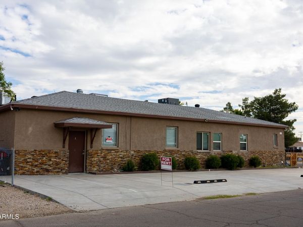 9027 N 11TH Street, Phoenix, AZ 85020