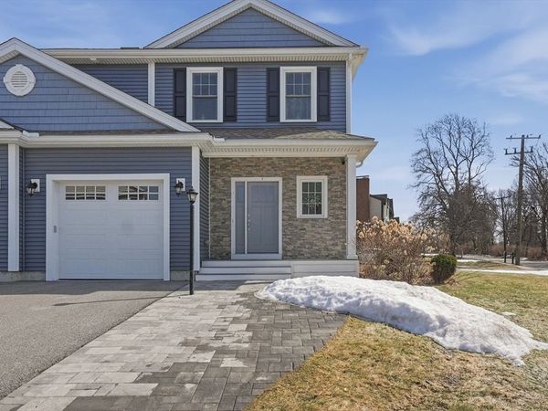 1 Garvey Road, Unit 1, Woburn, MA 01801
