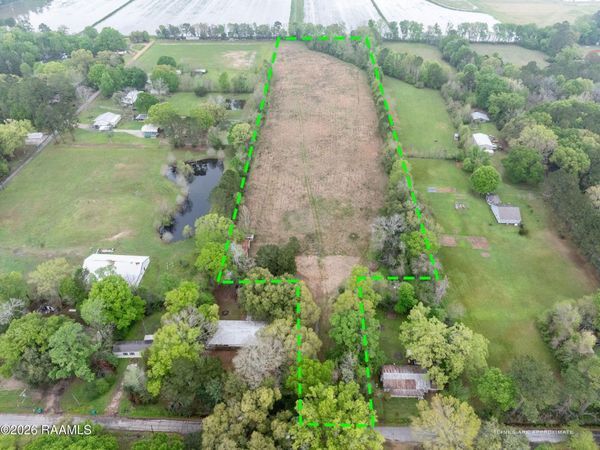 2403 W Schambers , Basile, LA 70515