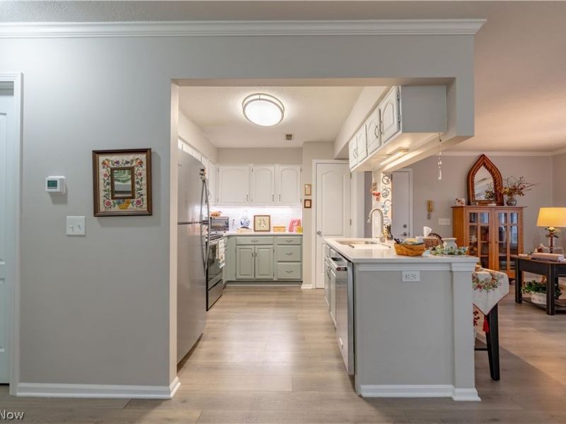 144 Holl Road NE, Unit B, North Canton, OH 44720 Photo 13