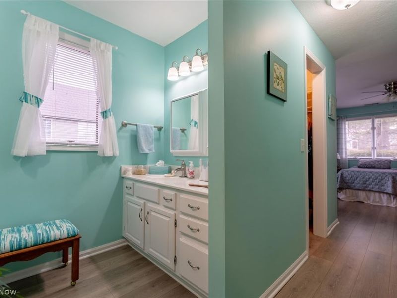 144 Holl Road NE, Unit B, North Canton, OH 44720 Photo 21