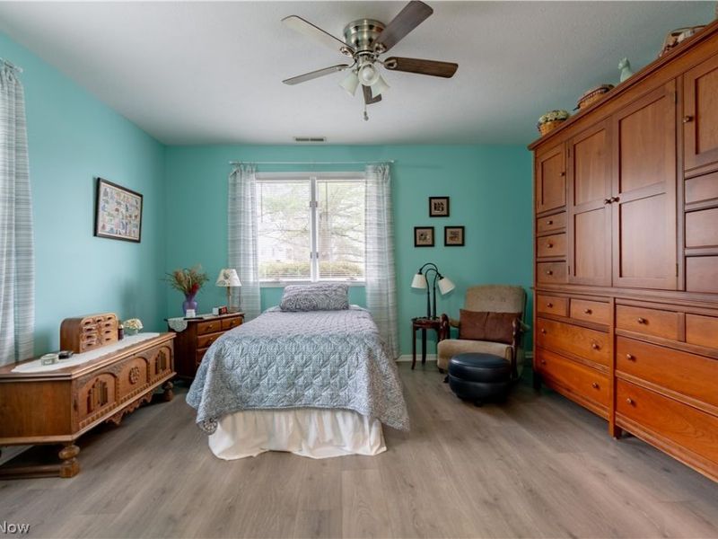 144 Holl Road NE, Unit B, North Canton, OH 44720 Photo 22