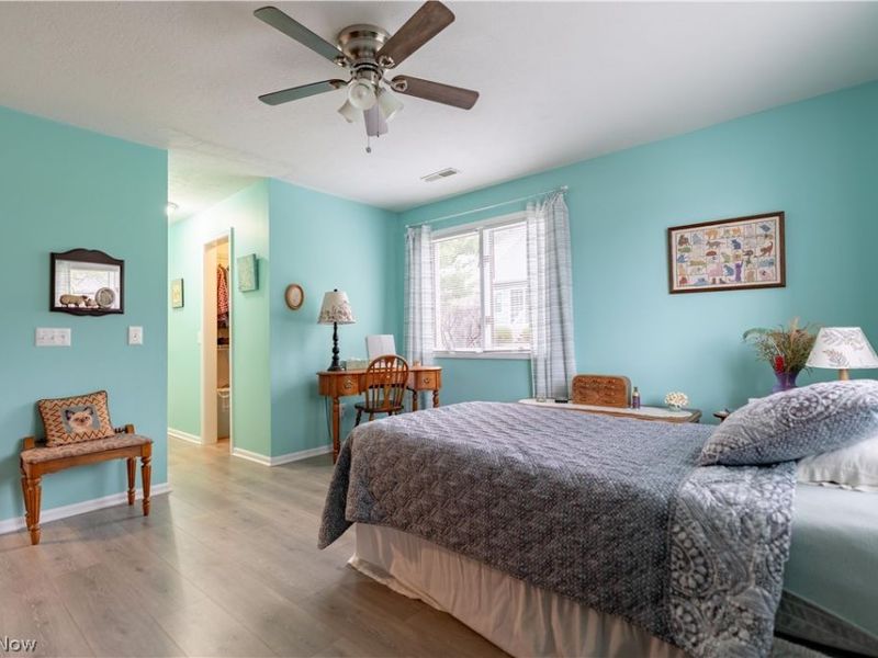 144 Holl Road NE, Unit B, North Canton, OH 44720 Photo 24