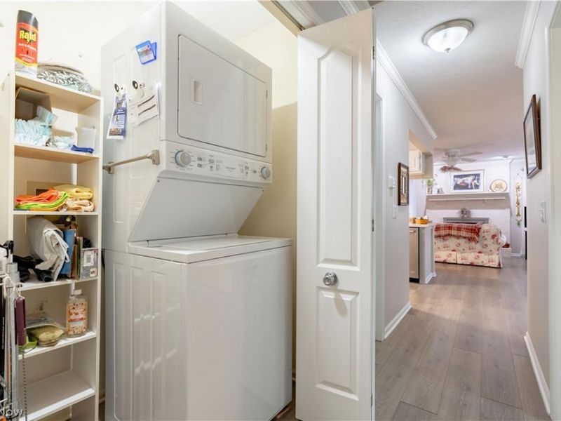 144 Holl Road NE, Unit B, North Canton, OH 44720 Photo 28