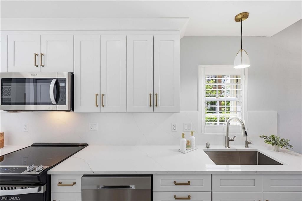 13205 Sherburne Cir, Unit 201, Bonita Springs, FL 34135 Photo