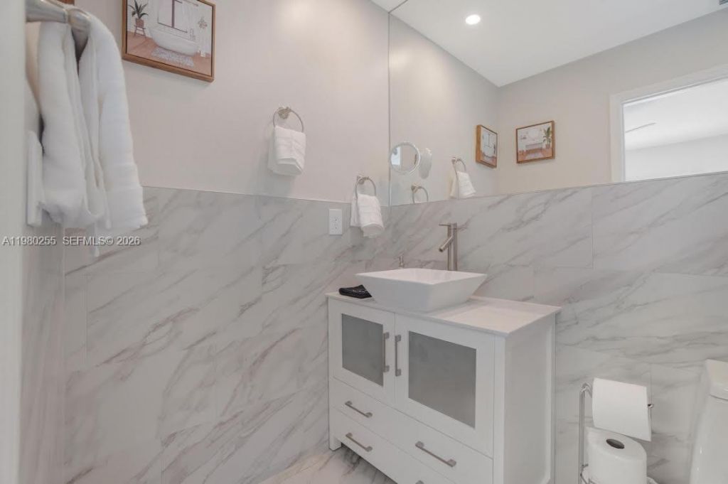 20560 NW 17th Ave , Miami Gardens, FL 33056 Photo