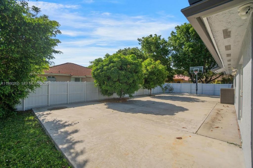 20560 NW 17th Ave , Miami Gardens, FL 33056 Photo