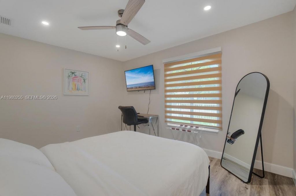 20560 NW 17th Ave , Miami Gardens, FL 33056 Photo