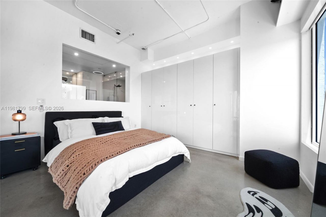 10 SW South River Dr, Unit 1512, Miami, FL 33130 Photo