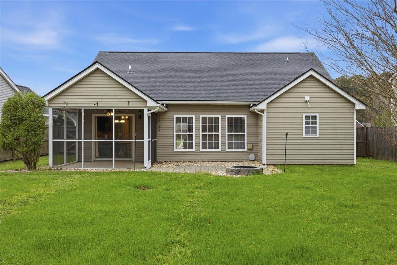 211 Border Road Photo 18