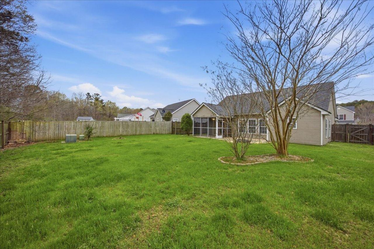 211 Border Road Photo 19