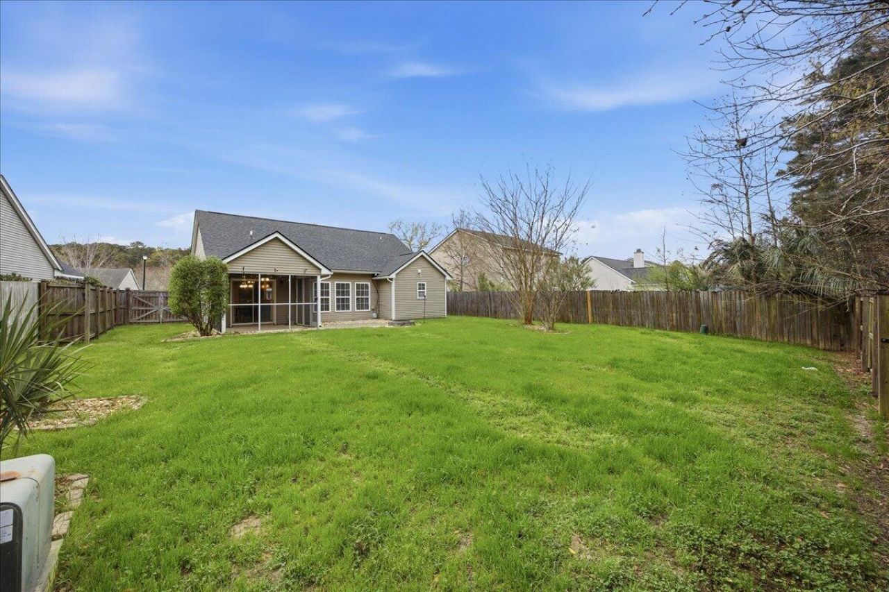 211 Border Road Photo 21