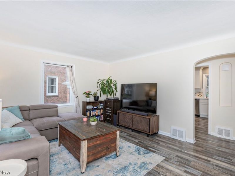 1608 Sunview Road, Lyndhurst, OH 44124 Photo 12