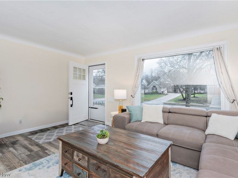 1608 Sunview Road, Lyndhurst, OH 44124 Photo 14