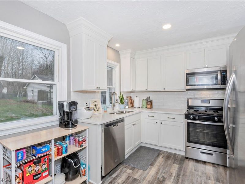 1608 Sunview Road, Lyndhurst, OH 44124 Photo 18