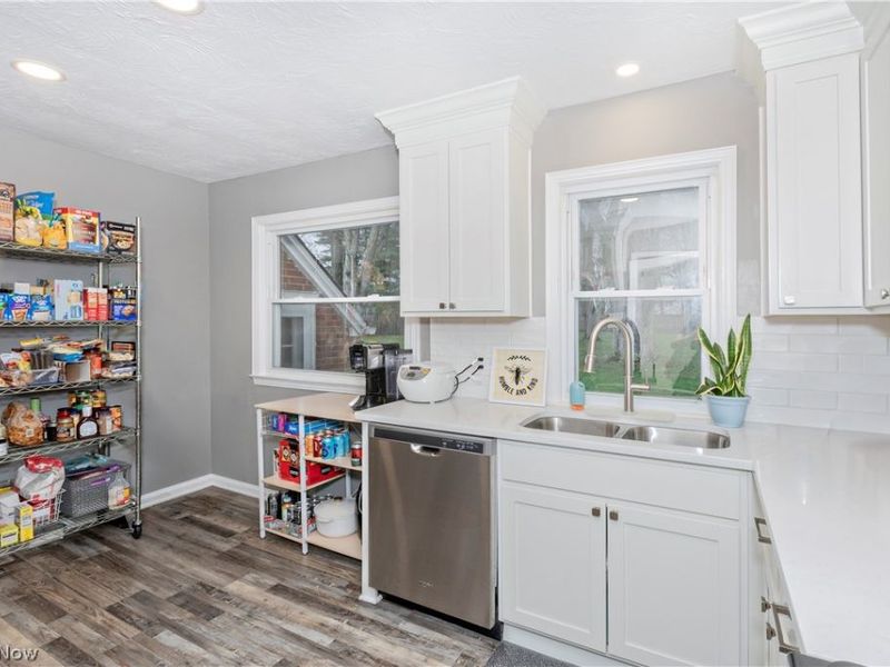 1608 Sunview Road, Lyndhurst, OH 44124 Photo 20