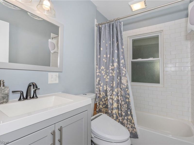 1608 Sunview Road, Lyndhurst, OH 44124 Photo 24