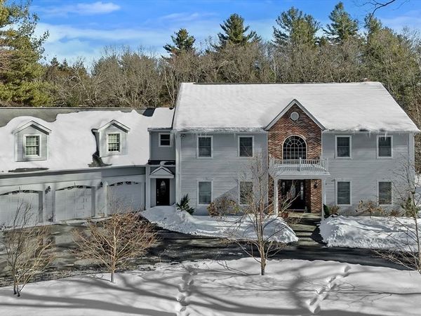 233 Rice Rd, Wayland, MA 01778