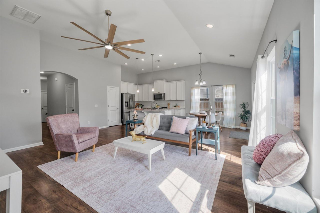 602 Zinnia Drive Photo 4